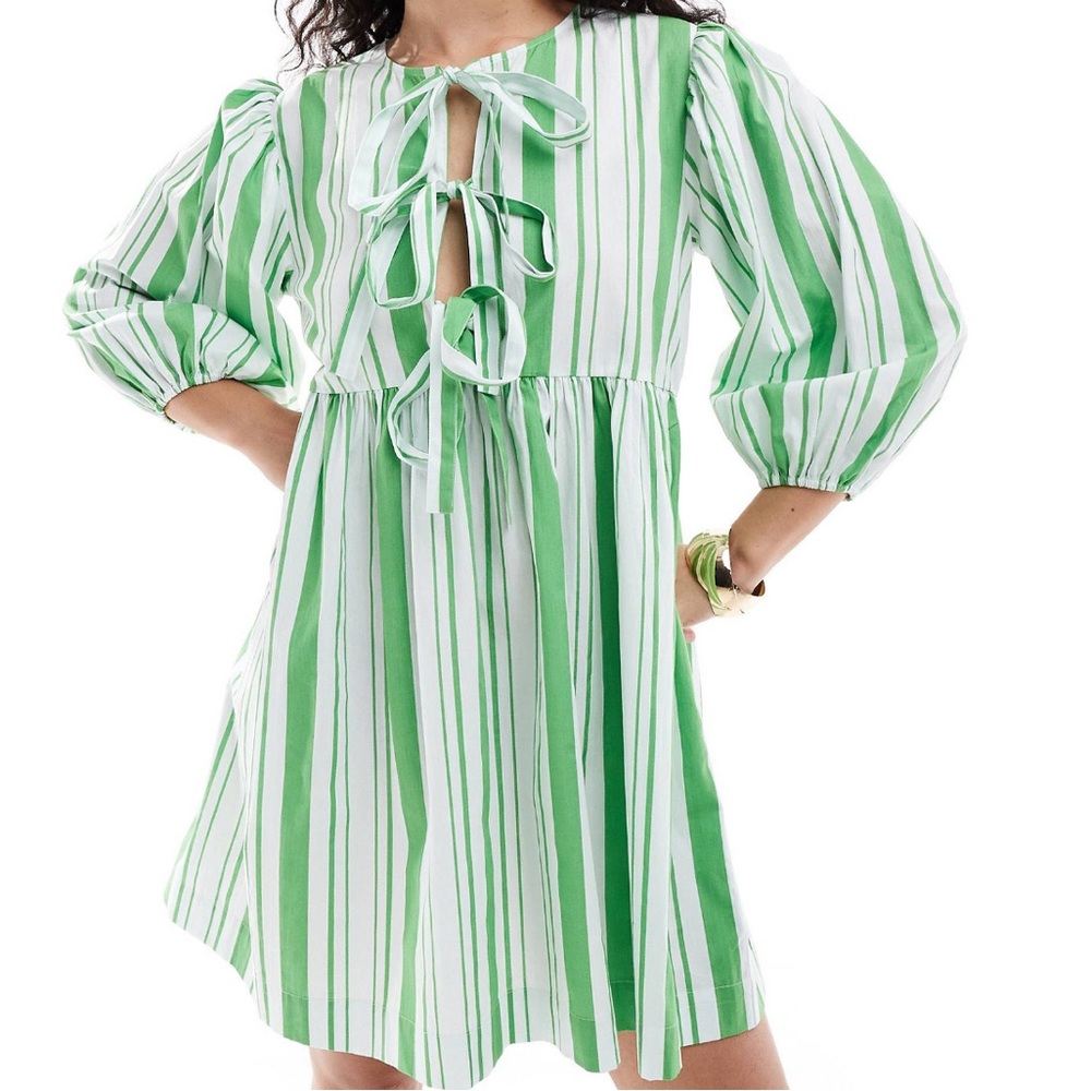 TIE FRONT PUFF SLEEVE DRESS SZ LARGE/12